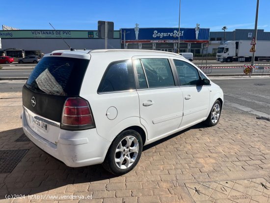 Opel Zafira 1.9cdti - Málaga