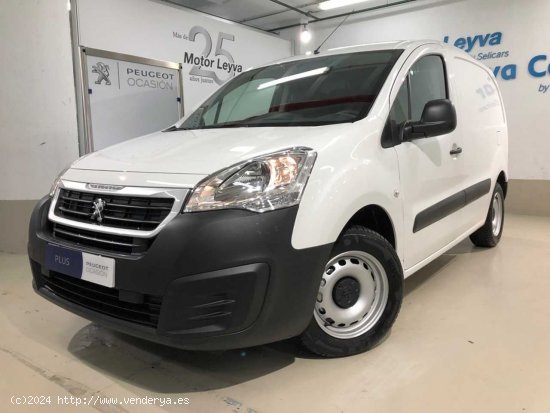  PEUGEOT VEH COMERCIALES PARTNER  FURGON CONFORT L1 1.6 BLUEHDI 75 - Madrid 