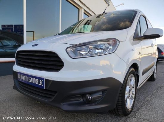  FORD Tourneo Courier en venta en Manzanares (Ciudad Real) - Manzanares 