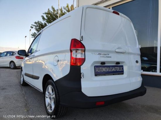 FORD Tourneo Courier en venta en Manzanares (Ciudad Real) - Manzanares