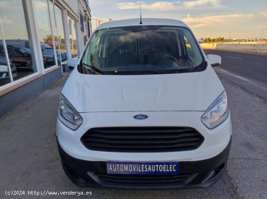 FORD Tourneo Courier en venta en Manzanares (Ciudad Real) - Manzanares