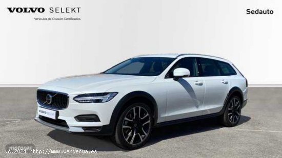  Volvo V 90 V90 Cross Country Plus, B4 AWD (diesel), Diesel de 2023 con 8.137 Km por 61.900 EUR. en M 