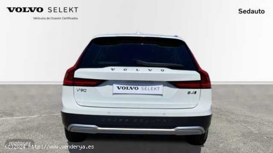 Volvo V 90 V90 Cross Country Plus, B4 AWD (diesel), Diesel de 2023 con 8.137 Km por 61.900 EUR. en M