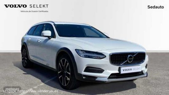 Volvo V 90 V90 Cross Country Plus, B4 AWD (diesel), Diesel de 2023 con 8.137 Km por 61.900 EUR. en M