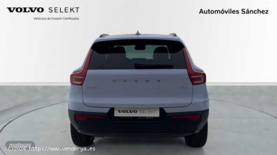 Volvo XC40 2.0 B3 ULTIMATE DARK AUTO 163 5P de 2024 con 1 Km por 47.800 EUR. en Zaragoza