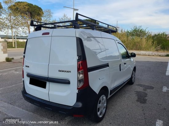 Dacia Dokker Expess Essential 1.5 DCI de 2021 con 135.000 Km por 9.900 EUR. en Girona