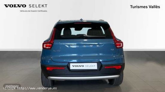 Volvo XC40 T2 CORE AUTO de 2023 con 17.653 Km por 36.900 EUR. en Barcelona