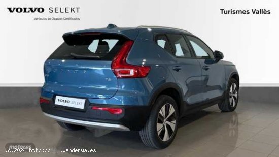 Volvo XC40 T2 CORE AUTO de 2023 con 17.653 Km por 36.900 EUR. en Barcelona