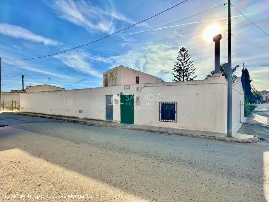 VENTA DE CASA EN ABANILLA, MACISVENDA, PARA REFORMAR - MURCIA