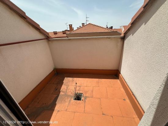 Se vende vivienda para entrar a vivir en el centro de La Cisterniga - VALLADOLID