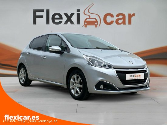 Peugeot 208 5P ALLURE 1.2L PureTech 82 - Xátiva