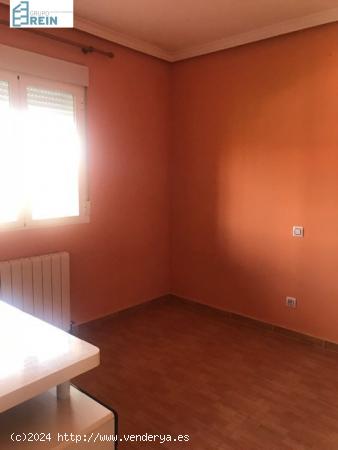 7046528 Vivienda unifamiliar en Mentrida - TOLEDO