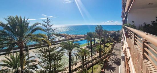 Primera Línea de Playa Albufereta: Vistas Impactantes al Mar - ALICANTE