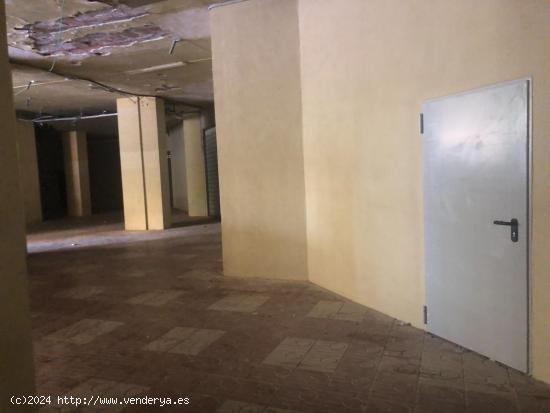  LOCAL COMERCIAL EN VENTA EN EDIF. SOLARIUM - BARCELONA 