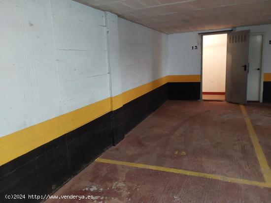 SE VENDE PLAZA DE GARAJE Y TRASTERO EN RUA AMARELLA - A CORUÑA