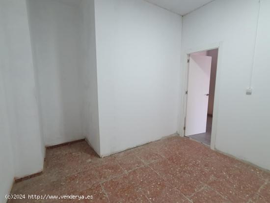 LOCAL COMERCIAL EN ALQUILER - VALENCIA