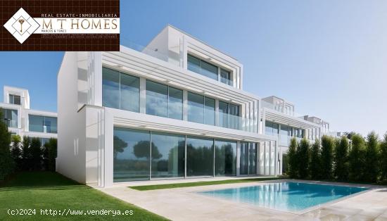 VIVIENDA DE LUJO LISTA PARA ENTRAR A VIVIR JUNTO AL GOLF DE SOTOGRANDE - CADIZ