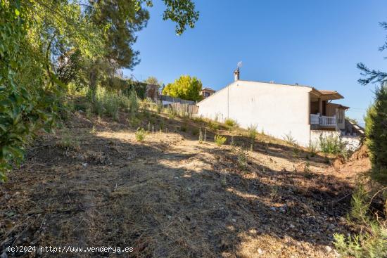 Venta de solar urbanizable de 750 m2 en Alfacar (Granada) - GRANADA