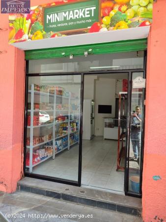 ¡Local Comercial en el Centro de Granada por 350€/mes! - GRANADA