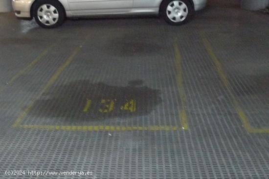 PLAZA DE PARKING EN ALQUILAR EN LA CALLE ROCAFORT CON FLORIDABLANCA - BARCELONA