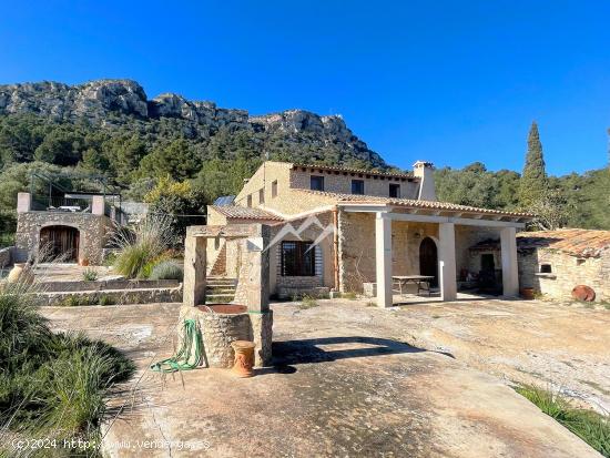  Finca Rústica con vistas a la isla de Cabrera y licencia turística en Llucmajor - BALEARES 