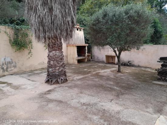 CHALET IMPRESIONANTE EN URBANIACIÓN EL RESPIRALL - VALENCIA