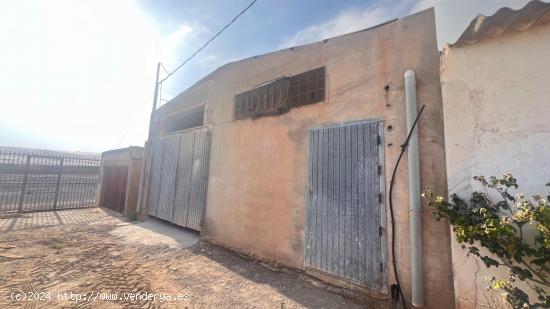  Almacen en alquiler en Poligono La Redonda - ALMERIA 