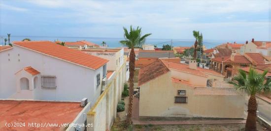 Apartamento de dos dormitorios con vistas al mar en Pozo del Esparto - ALMERIA