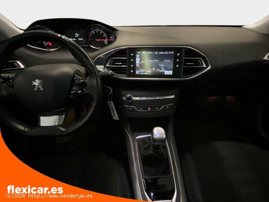 Peugeot 308 SW Allure 1.2 PureTech 96KW (130CV) S&S - Atarfe