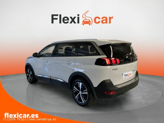 Peugeot 5008 Allure 1.2L PureTech 96kW (130CV) EAT8 - Mairena del Aljarafe