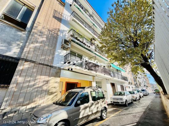 SE VENDE LOCAL COMERCIAL EN EL CENTRO DE ALTEA - ALICANTE