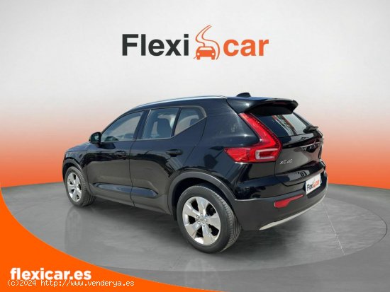 Volvo XC40 2.0 B4 G Momentum Auto - Colmenar Viejo