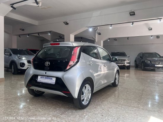 Toyota Aygo 1.0 5 puertas - Barcelona