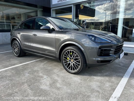 Porsche Cayenne Coupé E-HYB - Perillo