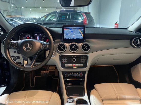 Mercedes GLA 220D 177cv AMG LINE 4MATIC - Paterna