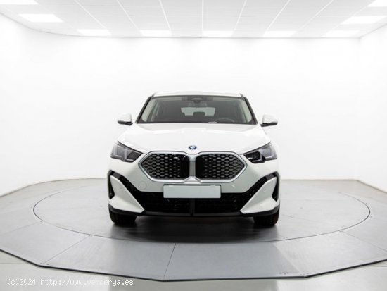 BMW ix2 edrive20 150 kw (204 cv) - Alicante