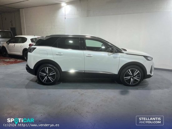 Peugeot 3008  225 e-EAT8 GT - Sant Feliu de Llobregat