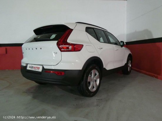 Volvo XC40 1.5 129CV T2 Momentum Core Auto - Elche