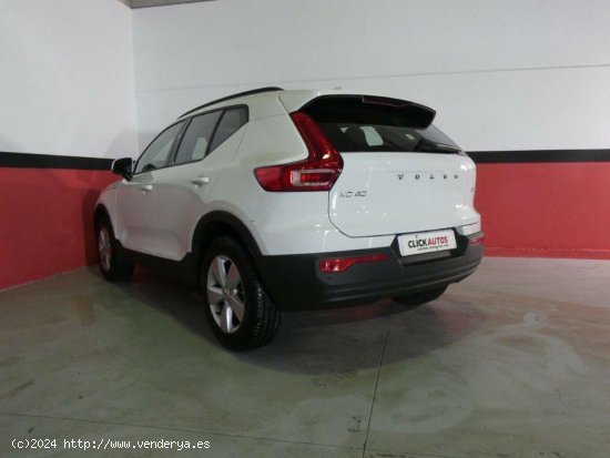 Volvo XC40 1.5 129CV T2 Momentum Core Auto - Elche