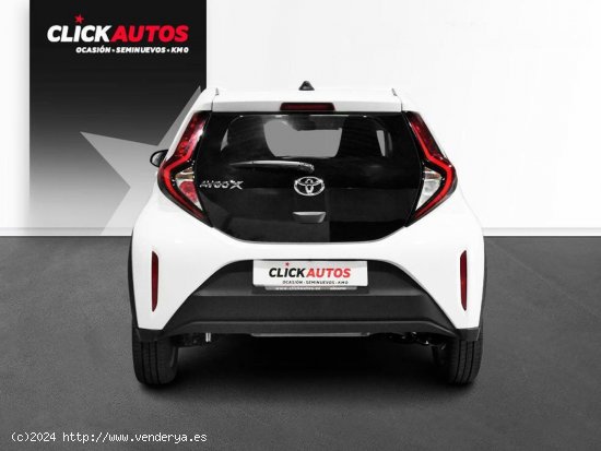 Toyota Aygo X Cross 1.0 72CV Play - Málaga