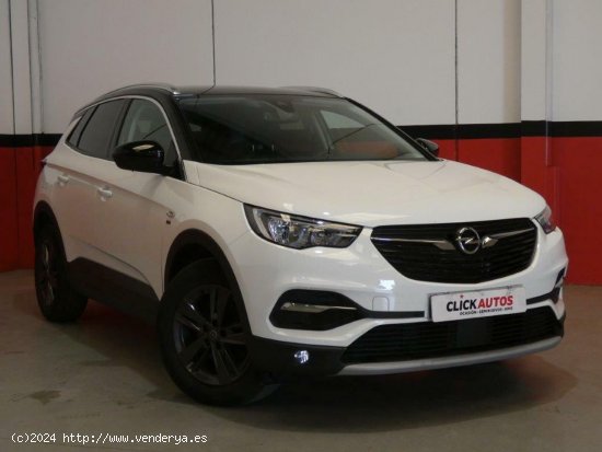 Opel Grandland X 1.2 130CV Design line 120 Aniversario automatico - Málaga