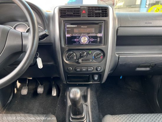 Suzuki Jimny 1.3 84Cv - Foios