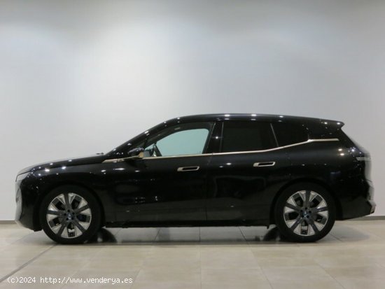 BMW iX xdrive40 240 kw (326 cv) - San Juan