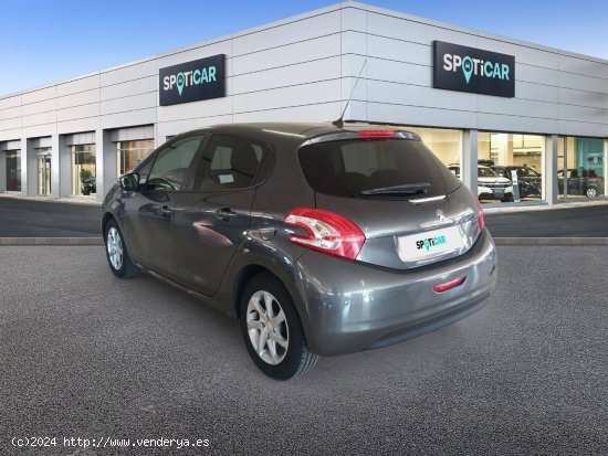 Peugeot 208  5P ACTIVE 1.2L PureTech 82 Active - Figueres