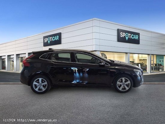 Volvo V40  2.0 D3  Auto Kinetic - Figueres