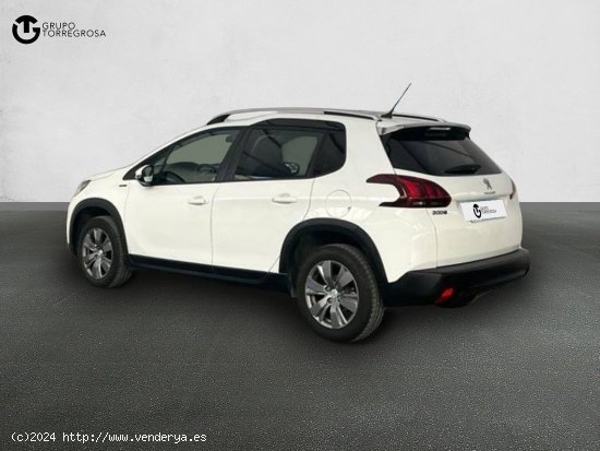 Peugeot 2008   1.2 PureTech 60KW (82CV) Signature - PAMPLONA/BURLADA