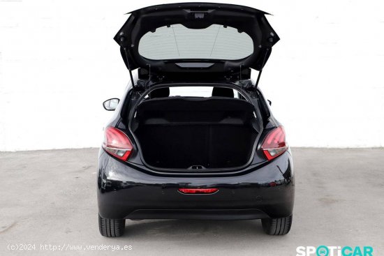 Peugeot 208  5P  PureTech 60kW (82CV) Active - Santander