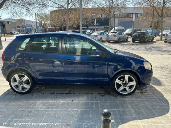 Volkswagen Polo 1.4 90CV - Cornellà