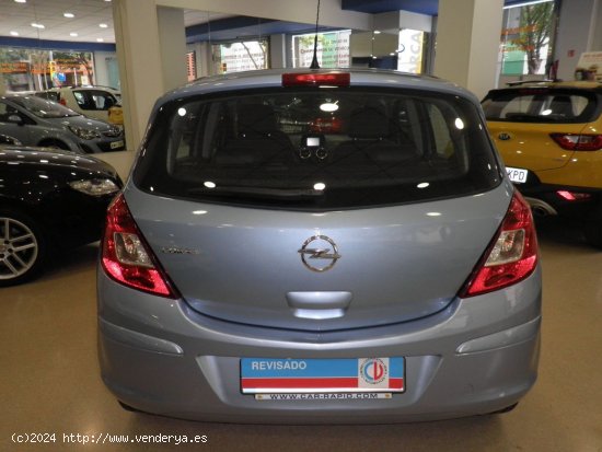 Opel Corsa 1.2 SELECTIVE sólo 21.000 Km Etiq. medioambiental verde C - Barcelona