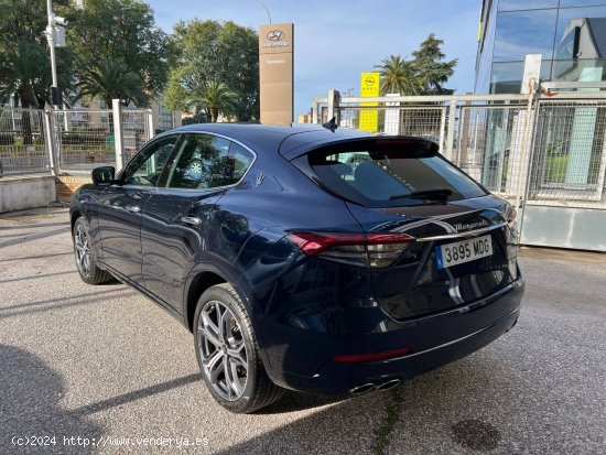 Maserati Levante   L4 330CV Hybrid-Gasolina AWD Executive - Sevilla